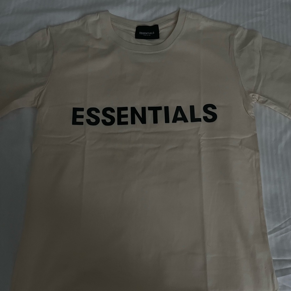 Essentials T-Shirt, Cream, medium